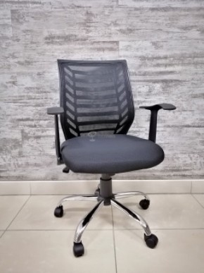 Кресло Barneo K-138 для персонала (черная ткань черная сетка) в Елабуге - elabuga.ok-mebel.com | фото