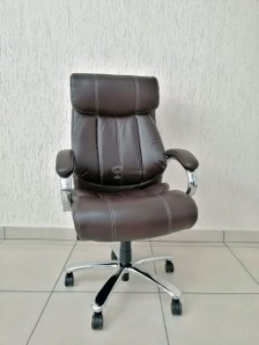 Кресло Barneo K-303 для руководителя (коричневая экокожа) в Елабуге - elabuga.ok-mebel.com | фото